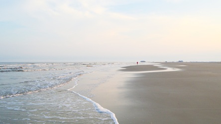 Das Bild zeigt den XXL-Sandstrand in Ording